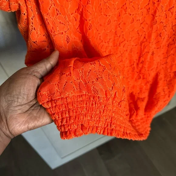 Top - Picture 5 of 6